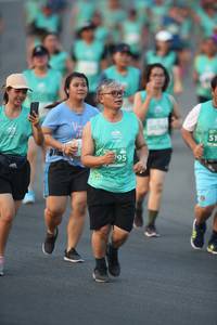 BIB: 
                            <button type="button" onclick="openModal(10508994)" class="btn btn-primary btn-sm float-right btn-popup" data-toggle="modal" data-target=".modal-high-quality">
                        <i class="fas fa-shopping-cart"></i> Add to Cart
                    </button>
                                            <button type="button" onclick="isThisMe(10508994, true)" class="btn btn-success btn-sm float-right btn-popup btn-isme hidden" data-toggle="tooltip" data-placement="bottom" title="นี่คือรูปของคุณใช่ไหม คลิกที่นี่เพื่อเอาเข้าอัลบั้ม">
                        <i class="fas fa-plus"></i> Add to album
                    </button>
                    <button type="button" onclick="isThisMe(10508994, false)" class="btn btn-warning btn-sm float-right btn-popup btn-isnotme hidden">
                        <i class="fas fa-ban"></i> Remove from album
                    </button>