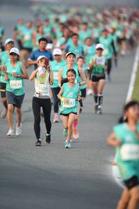 BIB: 52639, 53255, 82617
                            <button type="button" onclick="openModal(10506756)" class="btn btn-primary btn-sm float-right btn-popup" data-toggle="modal" data-target=".modal-high-quality">
                        <i class="fas fa-shopping-cart"></i> Add to Cart
                    </button>
                                            <button type="button" onclick="isThisMe(10506756, true)" class="btn btn-success btn-sm float-right btn-popup btn-isme hidden" data-toggle="tooltip" data-placement="bottom" title="นี่คือรูปของคุณใช่ไหม คลิกที่นี่เพื่อเอาเข้าอัลบั้ม">
                        <i class="fas fa-plus"></i> Add to album
                    </button>
                    <button type="button" onclick="isThisMe(10506756, false)" class="btn btn-warning btn-sm float-right btn-popup btn-isnotme hidden">
                        <i class="fas fa-ban"></i> Remove from album
                    </button>