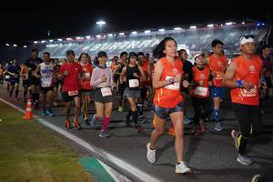 BIB: 2611, 12823, 23693
                            <button type="button" onclick="openModal(11365214)" class="btn btn-primary btn-sm float-right btn-popup" data-toggle="modal" data-target=".modal-high-quality">
                        <i class="fas fa-shopping-cart"></i> Add to Cart
                    </button>
                                            <button type="button" onclick="isThisMe(11365214, true)" class="btn btn-success btn-sm float-right btn-popup btn-isme hidden" data-toggle="tooltip" data-placement="bottom" title="นี่คือรูปของคุณใช่ไหม คลิกที่นี่เพื่อเอาเข้าอัลบั้ม">
                        <i class="fas fa-plus"></i> Add to album
                    </button>
                    <button type="button" onclick="isThisMe(11365214, false)" class="btn btn-warning btn-sm float-right btn-popup btn-isnotme hidden">
                        <i class="fas fa-ban"></i> Remove from album
                    </button>