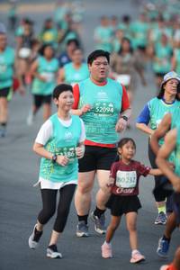 BIB: 52094, 80232
                            <button type="button" onclick="openModal(10511470)" class="btn btn-primary btn-sm float-right btn-popup" data-toggle="modal" data-target=".modal-high-quality">
                        <i class="fas fa-shopping-cart"></i> Add to Cart
                    </button>
                                            <button type="button" onclick="isThisMe(10511470, true)" class="btn btn-success btn-sm float-right btn-popup btn-isme hidden" data-toggle="tooltip" data-placement="bottom" title="นี่คือรูปของคุณใช่ไหม คลิกที่นี่เพื่อเอาเข้าอัลบั้ม">
                        <i class="fas fa-plus"></i> Add to album
                    </button>
                    <button type="button" onclick="isThisMe(10511470, false)" class="btn btn-warning btn-sm float-right btn-popup btn-isnotme hidden">
                        <i class="fas fa-ban"></i> Remove from album
                    </button>