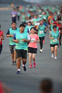 BIB: 5204, 226
                            <button type="button" onclick="openModal(10507980)" class="btn btn-primary btn-sm float-right btn-popup" data-toggle="modal" data-target=".modal-high-quality">
                        <i class="fas fa-shopping-cart"></i> Add to Cart
                    </button>
                                            <button type="button" onclick="isThisMe(10507980, true)" class="btn btn-success btn-sm float-right btn-popup btn-isme hidden" data-toggle="tooltip" data-placement="bottom" title="นี่คือรูปของคุณใช่ไหม คลิกที่นี่เพื่อเอาเข้าอัลบั้ม">
                        <i class="fas fa-plus"></i> Add to album
                    </button>
                    <button type="button" onclick="isThisMe(10507980, false)" class="btn btn-warning btn-sm float-right btn-popup btn-isnotme hidden">
                        <i class="fas fa-ban"></i> Remove from album
                    </button>