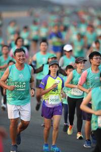 BIB: 50616, 50454, 50583
                            <button type="button" onclick="openModal(10507728)" class="btn btn-primary btn-sm float-right btn-popup" data-toggle="modal" data-target=".modal-high-quality">
                        <i class="fas fa-shopping-cart"></i> Add to Cart
                    </button>
                                            <button type="button" onclick="isThisMe(10507728, true)" class="btn btn-success btn-sm float-right btn-popup btn-isme hidden" data-toggle="tooltip" data-placement="bottom" title="นี่คือรูปของคุณใช่ไหม คลิกที่นี่เพื่อเอาเข้าอัลบั้ม">
                        <i class="fas fa-plus"></i> Add to album
                    </button>
                    <button type="button" onclick="isThisMe(10507728, false)" class="btn btn-warning btn-sm float-right btn-popup btn-isnotme hidden">
                        <i class="fas fa-ban"></i> Remove from album
                    </button>