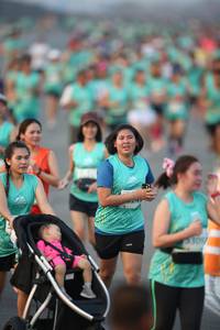 BIB: 3309
                            <button type="button" onclick="openModal(10507836)" class="btn btn-primary btn-sm float-right btn-popup" data-toggle="modal" data-target=".modal-high-quality">
                        <i class="fas fa-shopping-cart"></i> Add to Cart
                    </button>
                                            <button type="button" onclick="isThisMe(10507836, true)" class="btn btn-success btn-sm float-right btn-popup btn-isme hidden" data-toggle="tooltip" data-placement="bottom" title="นี่คือรูปของคุณใช่ไหม คลิกที่นี่เพื่อเอาเข้าอัลบั้ม">
                        <i class="fas fa-plus"></i> Add to album
                    </button>
                    <button type="button" onclick="isThisMe(10507836, false)" class="btn btn-warning btn-sm float-right btn-popup btn-isnotme hidden">
                        <i class="fas fa-ban"></i> Remove from album
                    </button>