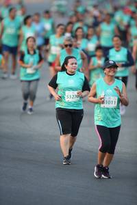 BIB: 53270, 1011
                            <button type="button" onclick="openModal(10511261)" class="btn btn-primary btn-sm float-right btn-popup" data-toggle="modal" data-target=".modal-high-quality">
                        <i class="fas fa-shopping-cart"></i> Add to Cart
                    </button>
                                            <button type="button" onclick="isThisMe(10511261, true)" class="btn btn-success btn-sm float-right btn-popup btn-isme hidden" data-toggle="tooltip" data-placement="bottom" title="นี่คือรูปของคุณใช่ไหม คลิกที่นี่เพื่อเอาเข้าอัลบั้ม">
                        <i class="fas fa-plus"></i> Add to album
                    </button>
                    <button type="button" onclick="isThisMe(10511261, false)" class="btn btn-warning btn-sm float-right btn-popup btn-isnotme hidden">
                        <i class="fas fa-ban"></i> Remove from album
                    </button>