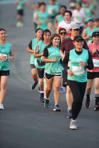 BIB: 0658, 50169, 0693
                            <button type="button" onclick="openModal(10507065)" class="btn btn-primary btn-sm float-right btn-popup" data-toggle="modal" data-target=".modal-high-quality">
                        <i class="fas fa-shopping-cart"></i> Add to Cart
                    </button>
                                            <button type="button" onclick="isThisMe(10507065, true)" class="btn btn-success btn-sm float-right btn-popup btn-isme hidden" data-toggle="tooltip" data-placement="bottom" title="นี่คือรูปของคุณใช่ไหม คลิกที่นี่เพื่อเอาเข้าอัลบั้ม">
                        <i class="fas fa-plus"></i> Add to album
                    </button>
                    <button type="button" onclick="isThisMe(10507065, false)" class="btn btn-warning btn-sm float-right btn-popup btn-isnotme hidden">
                        <i class="fas fa-ban"></i> Remove from album
                    </button>