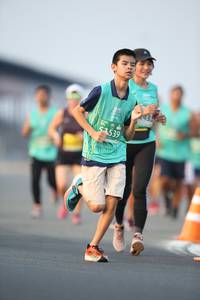 BIB: 51539
                            <button type="button" onclick="openModal(10503970)" class="btn btn-primary btn-sm float-right btn-popup" data-toggle="modal" data-target=".modal-high-quality">
                        <i class="fas fa-shopping-cart"></i> Add to Cart
                    </button>
                                            <button type="button" onclick="isThisMe(10503970, true)" class="btn btn-success btn-sm float-right btn-popup btn-isme hidden" data-toggle="tooltip" data-placement="bottom" title="นี่คือรูปของคุณใช่ไหม คลิกที่นี่เพื่อเอาเข้าอัลบั้ม">
                        <i class="fas fa-plus"></i> Add to album
                    </button>
                    <button type="button" onclick="isThisMe(10503970, false)" class="btn btn-warning btn-sm float-right btn-popup btn-isnotme hidden">
                        <i class="fas fa-ban"></i> Remove from album
                    </button>