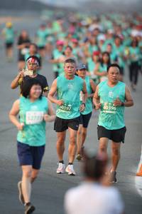 BIB: 50396, 00197
                            <button type="button" onclick="openModal(10507258)" class="btn btn-primary btn-sm float-right btn-popup" data-toggle="modal" data-target=".modal-high-quality">
                        <i class="fas fa-shopping-cart"></i> Add to Cart
                    </button>
                                            <button type="button" onclick="isThisMe(10507258, true)" class="btn btn-success btn-sm float-right btn-popup btn-isme hidden" data-toggle="tooltip" data-placement="bottom" title="นี่คือรูปของคุณใช่ไหม คลิกที่นี่เพื่อเอาเข้าอัลบั้ม">
                        <i class="fas fa-plus"></i> Add to album
                    </button>
                    <button type="button" onclick="isThisMe(10507258, false)" class="btn btn-warning btn-sm float-right btn-popup btn-isnotme hidden">
                        <i class="fas fa-ban"></i> Remove from album
                    </button>