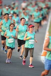 BIB: 301, 51671, 51190, 50695, 
                            <button type="button" onclick="openModal(10505547)" class="btn btn-primary btn-sm float-right btn-popup" data-toggle="modal" data-target=".modal-high-quality">
                        <i class="fas fa-shopping-cart"></i> Add to Cart
                    </button>
                                            <button type="button" onclick="isThisMe(10505547, true)" class="btn btn-success btn-sm float-right btn-popup btn-isme hidden" data-toggle="tooltip" data-placement="bottom" title="นี่คือรูปของคุณใช่ไหม คลิกที่นี่เพื่อเอาเข้าอัลบั้ม">
                        <i class="fas fa-plus"></i> Add to album
                    </button>
                    <button type="button" onclick="isThisMe(10505547, false)" class="btn btn-warning btn-sm float-right btn-popup btn-isnotme hidden">
                        <i class="fas fa-ban"></i> Remove from album
                    </button>