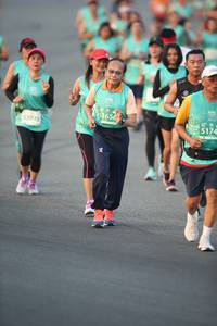 BIB: 5165, 5174, 52748
                            <button type="button" onclick="openModal(10505767)" class="btn btn-primary btn-sm float-right btn-popup" data-toggle="modal" data-target=".modal-high-quality">
                        <i class="fas fa-shopping-cart"></i> Add to Cart
                    </button>
                                            <button type="button" onclick="isThisMe(10505767, true)" class="btn btn-success btn-sm float-right btn-popup btn-isme hidden" data-toggle="tooltip" data-placement="bottom" title="นี่คือรูปของคุณใช่ไหม คลิกที่นี่เพื่อเอาเข้าอัลบั้ม">
                        <i class="fas fa-plus"></i> Add to album
                    </button>
                    <button type="button" onclick="isThisMe(10505767, false)" class="btn btn-warning btn-sm float-right btn-popup btn-isnotme hidden">
                        <i class="fas fa-ban"></i> Remove from album
                    </button>