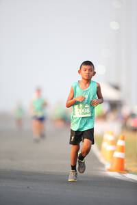 BIB: 008
                            <button type="button" onclick="openModal(10502138)" class="btn btn-primary btn-sm float-right btn-popup" data-toggle="modal" data-target=".modal-high-quality">
                        <i class="fas fa-shopping-cart"></i> Add to Cart
                    </button>
                                            <button type="button" onclick="isThisMe(10502138, true)" class="btn btn-success btn-sm float-right btn-popup btn-isme hidden" data-toggle="tooltip" data-placement="bottom" title="นี่คือรูปของคุณใช่ไหม คลิกที่นี่เพื่อเอาเข้าอัลบั้ม">
                        <i class="fas fa-plus"></i> Add to album
                    </button>
                    <button type="button" onclick="isThisMe(10502138, false)" class="btn btn-warning btn-sm float-right btn-popup btn-isnotme hidden">
                        <i class="fas fa-ban"></i> Remove from album
                    </button>