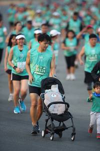 BIB: 50324
                            <button type="button" onclick="openModal(10509150)" class="btn btn-primary btn-sm float-right btn-popup" data-toggle="modal" data-target=".modal-high-quality">
                        <i class="fas fa-shopping-cart"></i> Add to Cart
                    </button>
                                            <button type="button" onclick="isThisMe(10509150, true)" class="btn btn-success btn-sm float-right btn-popup btn-isme hidden" data-toggle="tooltip" data-placement="bottom" title="นี่คือรูปของคุณใช่ไหม คลิกที่นี่เพื่อเอาเข้าอัลบั้ม">
                        <i class="fas fa-plus"></i> Add to album
                    </button>
                    <button type="button" onclick="isThisMe(10509150, false)" class="btn btn-warning btn-sm float-right btn-popup btn-isnotme hidden">
                        <i class="fas fa-ban"></i> Remove from album
                    </button>