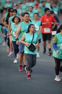 BIB: 
                            <button type="button" onclick="openModal(10510050)" class="btn btn-primary btn-sm float-right btn-popup" data-toggle="modal" data-target=".modal-high-quality">
                        <i class="fas fa-shopping-cart"></i> Add to Cart
                    </button>
                                            <button type="button" onclick="isThisMe(10510050, true)" class="btn btn-success btn-sm float-right btn-popup btn-isme hidden" data-toggle="tooltip" data-placement="bottom" title="นี่คือรูปของคุณใช่ไหม คลิกที่นี่เพื่อเอาเข้าอัลบั้ม">
                        <i class="fas fa-plus"></i> Add to album
                    </button>
                    <button type="button" onclick="isThisMe(10510050, false)" class="btn btn-warning btn-sm float-right btn-popup btn-isnotme hidden">
                        <i class="fas fa-ban"></i> Remove from album
                    </button>