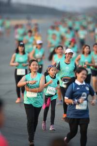 BIB: 50554
                            <button type="button" onclick="openModal(10507533)" class="btn btn-primary btn-sm float-right btn-popup" data-toggle="modal" data-target=".modal-high-quality">
                        <i class="fas fa-shopping-cart"></i> Add to Cart
                    </button>
                                            <button type="button" onclick="isThisMe(10507533, true)" class="btn btn-success btn-sm float-right btn-popup btn-isme hidden" data-toggle="tooltip" data-placement="bottom" title="นี่คือรูปของคุณใช่ไหม คลิกที่นี่เพื่อเอาเข้าอัลบั้ม">
                        <i class="fas fa-plus"></i> Add to album
                    </button>
                    <button type="button" onclick="isThisMe(10507533, false)" class="btn btn-warning btn-sm float-right btn-popup btn-isnotme hidden">
                        <i class="fas fa-ban"></i> Remove from album
                    </button>