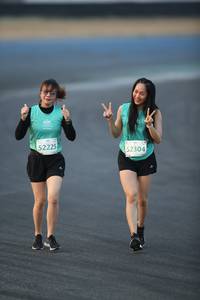 BIB: 52225, 52304
                            <button type="button" onclick="openModal(10507878)" class="btn btn-primary btn-sm float-right btn-popup" data-toggle="modal" data-target=".modal-high-quality">
                        <i class="fas fa-shopping-cart"></i> Add to Cart
                    </button>
                                            <button type="button" onclick="isThisMe(10507878, true)" class="btn btn-success btn-sm float-right btn-popup btn-isme hidden" data-toggle="tooltip" data-placement="bottom" title="นี่คือรูปของคุณใช่ไหม คลิกที่นี่เพื่อเอาเข้าอัลบั้ม">
                        <i class="fas fa-plus"></i> Add to album
                    </button>
                    <button type="button" onclick="isThisMe(10507878, false)" class="btn btn-warning btn-sm float-right btn-popup btn-isnotme hidden">
                        <i class="fas fa-ban"></i> Remove from album
                    </button>