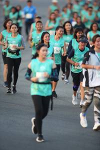 BIB: 2363
                            <button type="button" onclick="openModal(10508139)" class="btn btn-primary btn-sm float-right btn-popup" data-toggle="modal" data-target=".modal-high-quality">
                        <i class="fas fa-shopping-cart"></i> Add to Cart
                    </button>
                                            <button type="button" onclick="isThisMe(10508139, true)" class="btn btn-success btn-sm float-right btn-popup btn-isme hidden" data-toggle="tooltip" data-placement="bottom" title="นี่คือรูปของคุณใช่ไหม คลิกที่นี่เพื่อเอาเข้าอัลบั้ม">
                        <i class="fas fa-plus"></i> Add to album
                    </button>
                    <button type="button" onclick="isThisMe(10508139, false)" class="btn btn-warning btn-sm float-right btn-popup btn-isnotme hidden">
                        <i class="fas fa-ban"></i> Remove from album
                    </button>