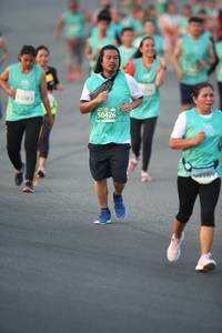 BIB: 13083, 50426
                            <button type="button" onclick="openModal(10506880)" class="btn btn-primary btn-sm float-right btn-popup" data-toggle="modal" data-target=".modal-high-quality">
                        <i class="fas fa-shopping-cart"></i> Add to Cart
                    </button>
                                            <button type="button" onclick="isThisMe(10506880, true)" class="btn btn-success btn-sm float-right btn-popup btn-isme hidden" data-toggle="tooltip" data-placement="bottom" title="นี่คือรูปของคุณใช่ไหม คลิกที่นี่เพื่อเอาเข้าอัลบั้ม">
                        <i class="fas fa-plus"></i> Add to album
                    </button>
                    <button type="button" onclick="isThisMe(10506880, false)" class="btn btn-warning btn-sm float-right btn-popup btn-isnotme hidden">
                        <i class="fas fa-ban"></i> Remove from album
                    </button>