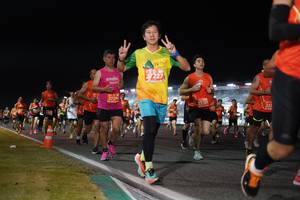BIB: 227, 27296, 223
                            <button type="button" onclick="openModal(11352145)" class="btn btn-primary btn-sm float-right btn-popup" data-toggle="modal" data-target=".modal-high-quality">
                        <i class="fas fa-shopping-cart"></i> Add to Cart
                    </button>
                                            <button type="button" onclick="isThisMe(11352145, true)" class="btn btn-success btn-sm float-right btn-popup btn-isme hidden" data-toggle="tooltip" data-placement="bottom" title="นี่คือรูปของคุณใช่ไหม คลิกที่นี่เพื่อเอาเข้าอัลบั้ม">
                        <i class="fas fa-plus"></i> Add to album
                    </button>
                    <button type="button" onclick="isThisMe(11352145, false)" class="btn btn-warning btn-sm float-right btn-popup btn-isnotme hidden">
                        <i class="fas fa-ban"></i> Remove from album
                    </button>