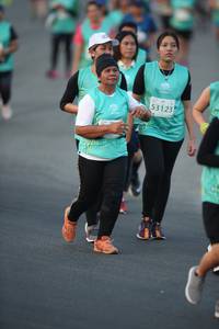 BIB: 53123
                            <button type="button" onclick="openModal(10510122)" class="btn btn-primary btn-sm float-right btn-popup" data-toggle="modal" data-target=".modal-high-quality">
                        <i class="fas fa-shopping-cart"></i> Add to Cart
                    </button>
                                            <button type="button" onclick="isThisMe(10510122, true)" class="btn btn-success btn-sm float-right btn-popup btn-isme hidden" data-toggle="tooltip" data-placement="bottom" title="นี่คือรูปของคุณใช่ไหม คลิกที่นี่เพื่อเอาเข้าอัลบั้ม">
                        <i class="fas fa-plus"></i> Add to album
                    </button>
                    <button type="button" onclick="isThisMe(10510122, false)" class="btn btn-warning btn-sm float-right btn-popup btn-isnotme hidden">
                        <i class="fas fa-ban"></i> Remove from album
                    </button>