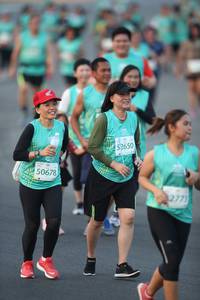 BIB: 52650, 50678, 2773
                            <button type="button" onclick="openModal(10511442)" class="btn btn-primary btn-sm float-right btn-popup" data-toggle="modal" data-target=".modal-high-quality">
                        <i class="fas fa-shopping-cart"></i> Add to Cart
                    </button>
                                            <button type="button" onclick="isThisMe(10511442, true)" class="btn btn-success btn-sm float-right btn-popup btn-isme hidden" data-toggle="tooltip" data-placement="bottom" title="นี่คือรูปของคุณใช่ไหม คลิกที่นี่เพื่อเอาเข้าอัลบั้ม">
                        <i class="fas fa-plus"></i> Add to album
                    </button>
                    <button type="button" onclick="isThisMe(10511442, false)" class="btn btn-warning btn-sm float-right btn-popup btn-isnotme hidden">
                        <i class="fas fa-ban"></i> Remove from album
                    </button>