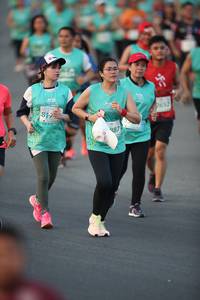 BIB: 2652, 817, 887
                            <button type="button" onclick="openModal(10508009)" class="btn btn-primary btn-sm float-right btn-popup" data-toggle="modal" data-target=".modal-high-quality">
                        <i class="fas fa-shopping-cart"></i> Add to Cart
                    </button>
                                            <button type="button" onclick="isThisMe(10508009, true)" class="btn btn-success btn-sm float-right btn-popup btn-isme hidden" data-toggle="tooltip" data-placement="bottom" title="นี่คือรูปของคุณใช่ไหม คลิกที่นี่เพื่อเอาเข้าอัลบั้ม">
                        <i class="fas fa-plus"></i> Add to album
                    </button>
                    <button type="button" onclick="isThisMe(10508009, false)" class="btn btn-warning btn-sm float-right btn-popup btn-isnotme hidden">
                        <i class="fas fa-ban"></i> Remove from album
                    </button>