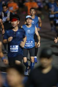 BIB: 40552, 41979
                            <button type="button" onclick="openModal(11305482)" class="btn btn-primary btn-sm float-right btn-popup" data-toggle="modal" data-target=".modal-high-quality">
                        <i class="fas fa-shopping-cart"></i> Add to Cart
                    </button>
                                            <button type="button" onclick="isThisMe(11305482, true)" class="btn btn-success btn-sm float-right btn-popup btn-isme hidden" data-toggle="tooltip" data-placement="bottom" title="นี่คือรูปของคุณใช่ไหม คลิกที่นี่เพื่อเอาเข้าอัลบั้ม">
                        <i class="fas fa-plus"></i> Add to album
                    </button>
                    <button type="button" onclick="isThisMe(11305482, false)" class="btn btn-warning btn-sm float-right btn-popup btn-isnotme hidden">
                        <i class="fas fa-ban"></i> Remove from album
                    </button>