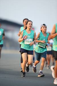 BIB: 51592, 50640
                            <button type="button" onclick="openModal(10502960)" class="btn btn-primary btn-sm float-right btn-popup" data-toggle="modal" data-target=".modal-high-quality">
                        <i class="fas fa-shopping-cart"></i> Add to Cart
                    </button>
                                            <button type="button" onclick="isThisMe(10502960, true)" class="btn btn-success btn-sm float-right btn-popup btn-isme hidden" data-toggle="tooltip" data-placement="bottom" title="นี่คือรูปของคุณใช่ไหม คลิกที่นี่เพื่อเอาเข้าอัลบั้ม">
                        <i class="fas fa-plus"></i> Add to album
                    </button>
                    <button type="button" onclick="isThisMe(10502960, false)" class="btn btn-warning btn-sm float-right btn-popup btn-isnotme hidden">
                        <i class="fas fa-ban"></i> Remove from album
                    </button>