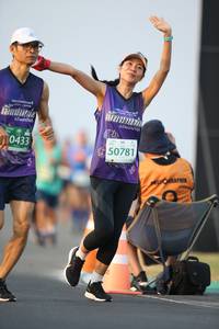 BIB: 0433, 50781
                            <button type="button" onclick="openModal(10502901)" class="btn btn-primary btn-sm float-right btn-popup" data-toggle="modal" data-target=".modal-high-quality">
                        <i class="fas fa-shopping-cart"></i> Add to Cart
                    </button>
                                            <button type="button" onclick="isThisMe(10502901, true)" class="btn btn-success btn-sm float-right btn-popup btn-isme hidden" data-toggle="tooltip" data-placement="bottom" title="นี่คือรูปของคุณใช่ไหม คลิกที่นี่เพื่อเอาเข้าอัลบั้ม">
                        <i class="fas fa-plus"></i> Add to album
                    </button>
                    <button type="button" onclick="isThisMe(10502901, false)" class="btn btn-warning btn-sm float-right btn-popup btn-isnotme hidden">
                        <i class="fas fa-ban"></i> Remove from album
                    </button>