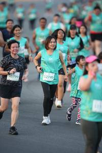 BIB: 52740, 50799
                            <button type="button" onclick="openModal(10511363)" class="btn btn-primary btn-sm float-right btn-popup" data-toggle="modal" data-target=".modal-high-quality">
                        <i class="fas fa-shopping-cart"></i> Add to Cart
                    </button>
                                            <button type="button" onclick="isThisMe(10511363, true)" class="btn btn-success btn-sm float-right btn-popup btn-isme hidden" data-toggle="tooltip" data-placement="bottom" title="นี่คือรูปของคุณใช่ไหม คลิกที่นี่เพื่อเอาเข้าอัลบั้ม">
                        <i class="fas fa-plus"></i> Add to album
                    </button>
                    <button type="button" onclick="isThisMe(10511363, false)" class="btn btn-warning btn-sm float-right btn-popup btn-isnotme hidden">
                        <i class="fas fa-ban"></i> Remove from album
                    </button>