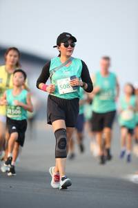 BIB: 508, 1506
                            <button type="button" onclick="openModal(10503573)" class="btn btn-primary btn-sm float-right btn-popup" data-toggle="modal" data-target=".modal-high-quality">
                        <i class="fas fa-shopping-cart"></i> Add to Cart
                    </button>
                                            <button type="button" onclick="isThisMe(10503573, true)" class="btn btn-success btn-sm float-right btn-popup btn-isme hidden" data-toggle="tooltip" data-placement="bottom" title="นี่คือรูปของคุณใช่ไหม คลิกที่นี่เพื่อเอาเข้าอัลบั้ม">
                        <i class="fas fa-plus"></i> Add to album
                    </button>
                    <button type="button" onclick="isThisMe(10503573, false)" class="btn btn-warning btn-sm float-right btn-popup btn-isnotme hidden">
                        <i class="fas fa-ban"></i> Remove from album
                    </button>