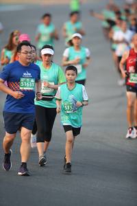 BIB: 51631, 280, 515
                            <button type="button" onclick="openModal(10506597)" class="btn btn-primary btn-sm float-right btn-popup" data-toggle="modal" data-target=".modal-high-quality">
                        <i class="fas fa-shopping-cart"></i> Add to Cart
                    </button>
                                            <button type="button" onclick="isThisMe(10506597, true)" class="btn btn-success btn-sm float-right btn-popup btn-isme hidden" data-toggle="tooltip" data-placement="bottom" title="นี่คือรูปของคุณใช่ไหม คลิกที่นี่เพื่อเอาเข้าอัลบั้ม">
                        <i class="fas fa-plus"></i> Add to album
                    </button>
                    <button type="button" onclick="isThisMe(10506597, false)" class="btn btn-warning btn-sm float-right btn-popup btn-isnotme hidden">
                        <i class="fas fa-ban"></i> Remove from album
                    </button>