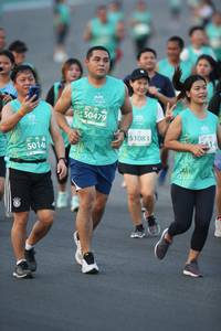 BIB: 014, 51083
                            <button type="button" onclick="openModal(10511392)" class="btn btn-primary btn-sm float-right btn-popup" data-toggle="modal" data-target=".modal-high-quality">
                        <i class="fas fa-shopping-cart"></i> Add to Cart
                    </button>
                                            <button type="button" onclick="isThisMe(10511392, true)" class="btn btn-success btn-sm float-right btn-popup btn-isme hidden" data-toggle="tooltip" data-placement="bottom" title="นี่คือรูปของคุณใช่ไหม คลิกที่นี่เพื่อเอาเข้าอัลบั้ม">
                        <i class="fas fa-plus"></i> Add to album
                    </button>
                    <button type="button" onclick="isThisMe(10511392, false)" class="btn btn-warning btn-sm float-right btn-popup btn-isnotme hidden">
                        <i class="fas fa-ban"></i> Remove from album
                    </button>