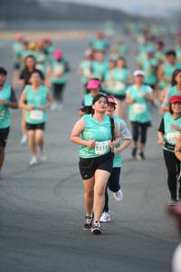 BIB: 5115
                            <button type="button" onclick="openModal(10507352)" class="btn btn-primary btn-sm float-right btn-popup" data-toggle="modal" data-target=".modal-high-quality">
                        <i class="fas fa-shopping-cart"></i> Add to Cart
                    </button>
                                            <button type="button" onclick="isThisMe(10507352, true)" class="btn btn-success btn-sm float-right btn-popup btn-isme hidden" data-toggle="tooltip" data-placement="bottom" title="นี่คือรูปของคุณใช่ไหม คลิกที่นี่เพื่อเอาเข้าอัลบั้ม">
                        <i class="fas fa-plus"></i> Add to album
                    </button>
                    <button type="button" onclick="isThisMe(10507352, false)" class="btn btn-warning btn-sm float-right btn-popup btn-isnotme hidden">
                        <i class="fas fa-ban"></i> Remove from album
                    </button>