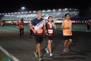 BIB: 27050, 28948, 27633
                            <button type="button" onclick="openModal(11418420)" class="btn btn-primary btn-sm float-right btn-popup" data-toggle="modal" data-target=".modal-high-quality">
                        <i class="fas fa-shopping-cart"></i> Add to Cart
                    </button>
                                            <button type="button" onclick="isThisMe(11418420, true)" class="btn btn-success btn-sm float-right btn-popup btn-isme hidden" data-toggle="tooltip" data-placement="bottom" title="นี่คือรูปของคุณใช่ไหม คลิกที่นี่เพื่อเอาเข้าอัลบั้ม">
                        <i class="fas fa-plus"></i> Add to album
                    </button>
                    <button type="button" onclick="isThisMe(11418420, false)" class="btn btn-warning btn-sm float-right btn-popup btn-isnotme hidden">
                        <i class="fas fa-ban"></i> Remove from album
                    </button>