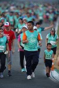 BIB: 50486, 2390, 51518
                            <button type="button" onclick="openModal(10512393)" class="btn btn-primary btn-sm float-right btn-popup" data-toggle="modal" data-target=".modal-high-quality">
                        <i class="fas fa-shopping-cart"></i> Add to Cart
                    </button>
                                            <button type="button" onclick="isThisMe(10512393, true)" class="btn btn-success btn-sm float-right btn-popup btn-isme hidden" data-toggle="tooltip" data-placement="bottom" title="นี่คือรูปของคุณใช่ไหม คลิกที่นี่เพื่อเอาเข้าอัลบั้ม">
                        <i class="fas fa-plus"></i> Add to album
                    </button>
                    <button type="button" onclick="isThisMe(10512393, false)" class="btn btn-warning btn-sm float-right btn-popup btn-isnotme hidden">
                        <i class="fas fa-ban"></i> Remove from album
                    </button>