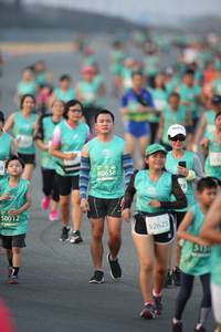 BIB: 80658, 50012, 52625
                            <button type="button" onclick="openModal(10507739)" class="btn btn-primary btn-sm float-right btn-popup" data-toggle="modal" data-target=".modal-high-quality">
                        <i class="fas fa-shopping-cart"></i> Add to Cart
                    </button>
                                            <button type="button" onclick="isThisMe(10507739, true)" class="btn btn-success btn-sm float-right btn-popup btn-isme hidden" data-toggle="tooltip" data-placement="bottom" title="นี่คือรูปของคุณใช่ไหม คลิกที่นี่เพื่อเอาเข้าอัลบั้ม">
                        <i class="fas fa-plus"></i> Add to album
                    </button>
                    <button type="button" onclick="isThisMe(10507739, false)" class="btn btn-warning btn-sm float-right btn-popup btn-isnotme hidden">
                        <i class="fas fa-ban"></i> Remove from album
                    </button>