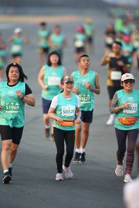 BIB: 51627, 51969, 0872, 50520
                            <button type="button" onclick="openModal(10507208)" class="btn btn-primary btn-sm float-right btn-popup" data-toggle="modal" data-target=".modal-high-quality">
                        <i class="fas fa-shopping-cart"></i> Add to Cart
                    </button>
                                            <button type="button" onclick="isThisMe(10507208, true)" class="btn btn-success btn-sm float-right btn-popup btn-isme hidden" data-toggle="tooltip" data-placement="bottom" title="นี่คือรูปของคุณใช่ไหม คลิกที่นี่เพื่อเอาเข้าอัลบั้ม">
                        <i class="fas fa-plus"></i> Add to album
                    </button>
                    <button type="button" onclick="isThisMe(10507208, false)" class="btn btn-warning btn-sm float-right btn-popup btn-isnotme hidden">
                        <i class="fas fa-ban"></i> Remove from album
                    </button>