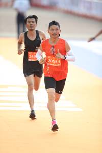 BIB: 259, 20554
                            <button type="button" onclick="openModal(10737458)" class="btn btn-primary btn-sm float-right btn-popup" data-toggle="modal" data-target=".modal-high-quality">
                        <i class="fas fa-shopping-cart"></i> Add to Cart
                    </button>
                                            <button type="button" onclick="isThisMe(10737458, true)" class="btn btn-success btn-sm float-right btn-popup btn-isme hidden" data-toggle="tooltip" data-placement="bottom" title="นี่คือรูปของคุณใช่ไหม คลิกที่นี่เพื่อเอาเข้าอัลบั้ม">
                        <i class="fas fa-plus"></i> Add to album
                    </button>
                    <button type="button" onclick="isThisMe(10737458, false)" class="btn btn-warning btn-sm float-right btn-popup btn-isnotme hidden">
                        <i class="fas fa-ban"></i> Remove from album
                    </button>