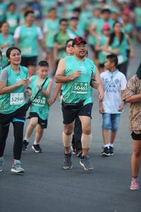 BIB: 50465, 0038, 52944
                            <button type="button" onclick="openModal(10511521)" class="btn btn-primary btn-sm float-right btn-popup" data-toggle="modal" data-target=".modal-high-quality">
                        <i class="fas fa-shopping-cart"></i> Add to Cart
                    </button>
                                            <button type="button" onclick="isThisMe(10511521, true)" class="btn btn-success btn-sm float-right btn-popup btn-isme hidden" data-toggle="tooltip" data-placement="bottom" title="นี่คือรูปของคุณใช่ไหม คลิกที่นี่เพื่อเอาเข้าอัลบั้ม">
                        <i class="fas fa-plus"></i> Add to album
                    </button>
                    <button type="button" onclick="isThisMe(10511521, false)" class="btn btn-warning btn-sm float-right btn-popup btn-isnotme hidden">
                        <i class="fas fa-ban"></i> Remove from album
                    </button>