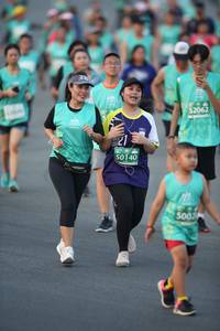 BIB: 52062, 50140, 5002
                            <button type="button" onclick="openModal(10511584)" class="btn btn-primary btn-sm float-right btn-popup" data-toggle="modal" data-target=".modal-high-quality">
                        <i class="fas fa-shopping-cart"></i> Add to Cart
                    </button>
                                            <button type="button" onclick="isThisMe(10511584, true)" class="btn btn-success btn-sm float-right btn-popup btn-isme hidden" data-toggle="tooltip" data-placement="bottom" title="นี่คือรูปของคุณใช่ไหม คลิกที่นี่เพื่อเอาเข้าอัลบั้ม">
                        <i class="fas fa-plus"></i> Add to album
                    </button>
                    <button type="button" onclick="isThisMe(10511584, false)" class="btn btn-warning btn-sm float-right btn-popup btn-isnotme hidden">
                        <i class="fas fa-ban"></i> Remove from album
                    </button>