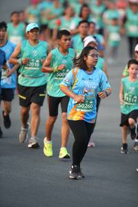 BIB: 52010, 5009, 51514, 50260
                            <button type="button" onclick="openModal(10506823)" class="btn btn-primary btn-sm float-right btn-popup" data-toggle="modal" data-target=".modal-high-quality">
                        <i class="fas fa-shopping-cart"></i> Add to Cart
                    </button>
                                            <button type="button" onclick="isThisMe(10506823, true)" class="btn btn-success btn-sm float-right btn-popup btn-isme hidden" data-toggle="tooltip" data-placement="bottom" title="นี่คือรูปของคุณใช่ไหม คลิกที่นี่เพื่อเอาเข้าอัลบั้ม">
                        <i class="fas fa-plus"></i> Add to album
                    </button>
                    <button type="button" onclick="isThisMe(10506823, false)" class="btn btn-warning btn-sm float-right btn-popup btn-isnotme hidden">
                        <i class="fas fa-ban"></i> Remove from album
                    </button>