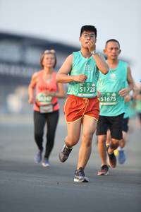 BIB: 51728, 51675
                            <button type="button" onclick="openModal(10503912)" class="btn btn-primary btn-sm float-right btn-popup" data-toggle="modal" data-target=".modal-high-quality">
                        <i class="fas fa-shopping-cart"></i> Add to Cart
                    </button>
                                            <button type="button" onclick="isThisMe(10503912, true)" class="btn btn-success btn-sm float-right btn-popup btn-isme hidden" data-toggle="tooltip" data-placement="bottom" title="นี่คือรูปของคุณใช่ไหม คลิกที่นี่เพื่อเอาเข้าอัลบั้ม">
                        <i class="fas fa-plus"></i> Add to album
                    </button>
                    <button type="button" onclick="isThisMe(10503912, false)" class="btn btn-warning btn-sm float-right btn-popup btn-isnotme hidden">
                        <i class="fas fa-ban"></i> Remove from album
                    </button>