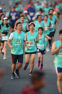 BIB: 12600, 51876, 32930, 81268
                            <button type="button" onclick="openModal(10507945)" class="btn btn-primary btn-sm float-right btn-popup" data-toggle="modal" data-target=".modal-high-quality">
                        <i class="fas fa-shopping-cart"></i> Add to Cart
                    </button>
                                            <button type="button" onclick="isThisMe(10507945, true)" class="btn btn-success btn-sm float-right btn-popup btn-isme hidden" data-toggle="tooltip" data-placement="bottom" title="นี่คือรูปของคุณใช่ไหม คลิกที่นี่เพื่อเอาเข้าอัลบั้ม">
                        <i class="fas fa-plus"></i> Add to album
                    </button>
                    <button type="button" onclick="isThisMe(10507945, false)" class="btn btn-warning btn-sm float-right btn-popup btn-isnotme hidden">
                        <i class="fas fa-ban"></i> Remove from album
                    </button>