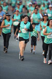 BIB: 2519, 50007, 5076
                            <button type="button" onclick="openModal(10508964)" class="btn btn-primary btn-sm float-right btn-popup" data-toggle="modal" data-target=".modal-high-quality">
                        <i class="fas fa-shopping-cart"></i> Add to Cart
                    </button>
                                            <button type="button" onclick="isThisMe(10508964, true)" class="btn btn-success btn-sm float-right btn-popup btn-isme hidden" data-toggle="tooltip" data-placement="bottom" title="นี่คือรูปของคุณใช่ไหม คลิกที่นี่เพื่อเอาเข้าอัลบั้ม">
                        <i class="fas fa-plus"></i> Add to album
                    </button>
                    <button type="button" onclick="isThisMe(10508964, false)" class="btn btn-warning btn-sm float-right btn-popup btn-isnotme hidden">
                        <i class="fas fa-ban"></i> Remove from album
                    </button>