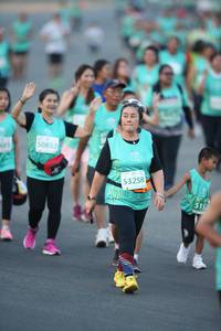 BIB: 50852, 53258, 515
                            <button type="button" onclick="openModal(10512869)" class="btn btn-primary btn-sm float-right btn-popup" data-toggle="modal" data-target=".modal-high-quality">
                        <i class="fas fa-shopping-cart"></i> Add to Cart
                    </button>
                                            <button type="button" onclick="isThisMe(10512869, true)" class="btn btn-success btn-sm float-right btn-popup btn-isme hidden" data-toggle="tooltip" data-placement="bottom" title="นี่คือรูปของคุณใช่ไหม คลิกที่นี่เพื่อเอาเข้าอัลบั้ม">
                        <i class="fas fa-plus"></i> Add to album
                    </button>
                    <button type="button" onclick="isThisMe(10512869, false)" class="btn btn-warning btn-sm float-right btn-popup btn-isnotme hidden">
                        <i class="fas fa-ban"></i> Remove from album
                    </button>