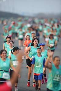 BIB: 52279, 51551
                            <button type="button" onclick="openModal(10507803)" class="btn btn-primary btn-sm float-right btn-popup" data-toggle="modal" data-target=".modal-high-quality">
                        <i class="fas fa-shopping-cart"></i> Add to Cart
                    </button>
                                            <button type="button" onclick="isThisMe(10507803, true)" class="btn btn-success btn-sm float-right btn-popup btn-isme hidden" data-toggle="tooltip" data-placement="bottom" title="นี่คือรูปของคุณใช่ไหม คลิกที่นี่เพื่อเอาเข้าอัลบั้ม">
                        <i class="fas fa-plus"></i> Add to album
                    </button>
                    <button type="button" onclick="isThisMe(10507803, false)" class="btn btn-warning btn-sm float-right btn-popup btn-isnotme hidden">
                        <i class="fas fa-ban"></i> Remove from album
                    </button>