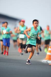 BIB: 50027
                            <button type="button" onclick="openModal(10504018)" class="btn btn-primary btn-sm float-right btn-popup" data-toggle="modal" data-target=".modal-high-quality">
                        <i class="fas fa-shopping-cart"></i> Add to Cart
                    </button>
                                            <button type="button" onclick="isThisMe(10504018, true)" class="btn btn-success btn-sm float-right btn-popup btn-isme hidden" data-toggle="tooltip" data-placement="bottom" title="นี่คือรูปของคุณใช่ไหม คลิกที่นี่เพื่อเอาเข้าอัลบั้ม">
                        <i class="fas fa-plus"></i> Add to album
                    </button>
                    <button type="button" onclick="isThisMe(10504018, false)" class="btn btn-warning btn-sm float-right btn-popup btn-isnotme hidden">
                        <i class="fas fa-ban"></i> Remove from album
                    </button>