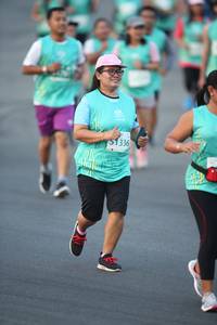 BIB: 1336
                            <button type="button" onclick="openModal(10511605)" class="btn btn-primary btn-sm float-right btn-popup" data-toggle="modal" data-target=".modal-high-quality">
                        <i class="fas fa-shopping-cart"></i> Add to Cart
                    </button>
                                            <button type="button" onclick="isThisMe(10511605, true)" class="btn btn-success btn-sm float-right btn-popup btn-isme hidden" data-toggle="tooltip" data-placement="bottom" title="นี่คือรูปของคุณใช่ไหม คลิกที่นี่เพื่อเอาเข้าอัลบั้ม">
                        <i class="fas fa-plus"></i> Add to album
                    </button>
                    <button type="button" onclick="isThisMe(10511605, false)" class="btn btn-warning btn-sm float-right btn-popup btn-isnotme hidden">
                        <i class="fas fa-ban"></i> Remove from album
                    </button>