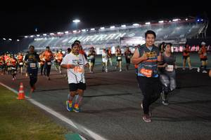 BIB: 8840, 29869, 27883
                            <button type="button" onclick="openModal(11409082)" class="btn btn-primary btn-sm float-right btn-popup" data-toggle="modal" data-target=".modal-high-quality">
                        <i class="fas fa-shopping-cart"></i> Add to Cart
                    </button>
                                            <button type="button" onclick="isThisMe(11409082, true)" class="btn btn-success btn-sm float-right btn-popup btn-isme hidden" data-toggle="tooltip" data-placement="bottom" title="นี่คือรูปของคุณใช่ไหม คลิกที่นี่เพื่อเอาเข้าอัลบั้ม">
                        <i class="fas fa-plus"></i> Add to album
                    </button>
                    <button type="button" onclick="isThisMe(11409082, false)" class="btn btn-warning btn-sm float-right btn-popup btn-isnotme hidden">
                        <i class="fas fa-ban"></i> Remove from album
                    </button>