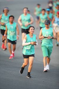 BIB: 
                            <button type="button" onclick="openModal(10504471)" class="btn btn-primary btn-sm float-right btn-popup" data-toggle="modal" data-target=".modal-high-quality">
                        <i class="fas fa-shopping-cart"></i> Add to Cart
                    </button>
                                            <button type="button" onclick="isThisMe(10504471, true)" class="btn btn-success btn-sm float-right btn-popup btn-isme hidden" data-toggle="tooltip" data-placement="bottom" title="นี่คือรูปของคุณใช่ไหม คลิกที่นี่เพื่อเอาเข้าอัลบั้ม">
                        <i class="fas fa-plus"></i> Add to album
                    </button>
                    <button type="button" onclick="isThisMe(10504471, false)" class="btn btn-warning btn-sm float-right btn-popup btn-isnotme hidden">
                        <i class="fas fa-ban"></i> Remove from album
                    </button>