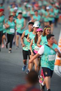 BIB: 518, 523, 53347
                            <button type="button" onclick="openModal(10507924)" class="btn btn-primary btn-sm float-right btn-popup" data-toggle="modal" data-target=".modal-high-quality">
                        <i class="fas fa-shopping-cart"></i> Add to Cart
                    </button>
                                            <button type="button" onclick="isThisMe(10507924, true)" class="btn btn-success btn-sm float-right btn-popup btn-isme hidden" data-toggle="tooltip" data-placement="bottom" title="นี่คือรูปของคุณใช่ไหม คลิกที่นี่เพื่อเอาเข้าอัลบั้ม">
                        <i class="fas fa-plus"></i> Add to album
                    </button>
                    <button type="button" onclick="isThisMe(10507924, false)" class="btn btn-warning btn-sm float-right btn-popup btn-isnotme hidden">
                        <i class="fas fa-ban"></i> Remove from album
                    </button>